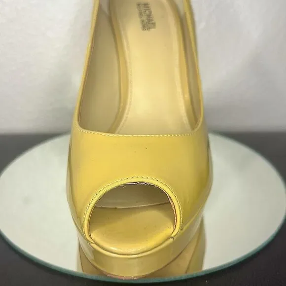 Michael Kors Leather Simple Pumps Yellow Gold Heels  Toe Cutout Size 7M​​​ - Picture 5 of 9